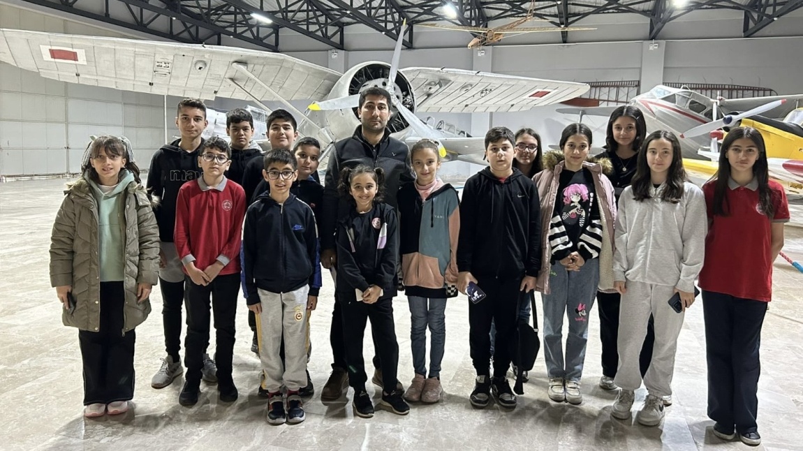 Havacılık Müzesi Gezisi: Öğrencilerimizle Havacılık Tarihine Yolculuk